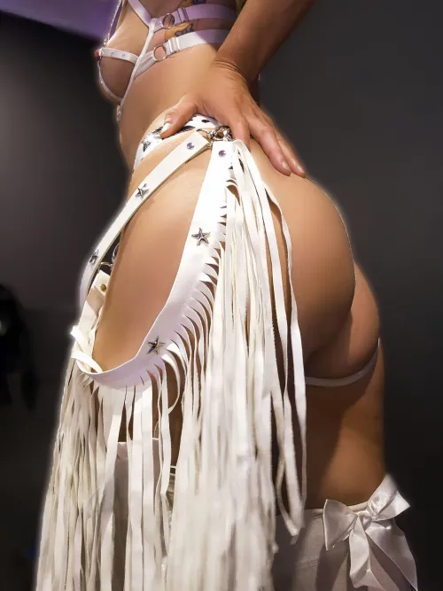 Thumbnail Riding a Cowboy: Aiya_bomb_bya's PetiteGoneWild Reflections