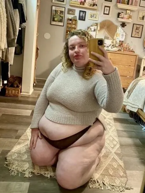 Thumbnail Join the Fun: Guess My Weight Challenge | Used-Original-6588