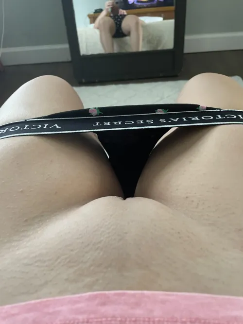 Thumbnail Embrace Pure Bliss: Where Your Mouth Belongs by Emmashared