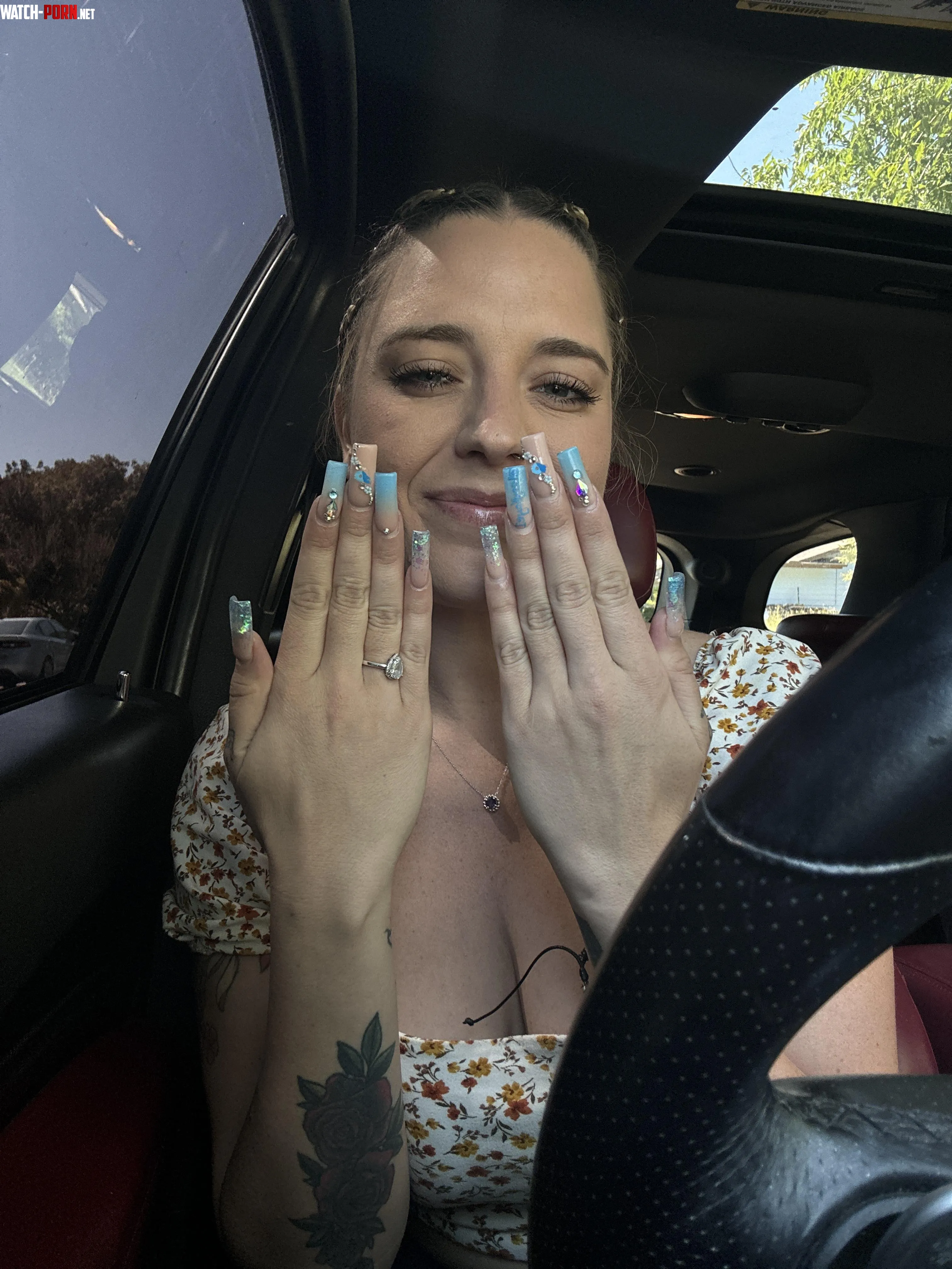 I heard you needed your back scratched  by Lacykaye111