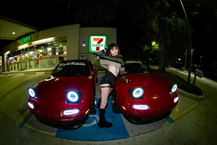 Thumbnail Lil_Peachy_Fox Dreams: Possessing Something Special | PunkGirls