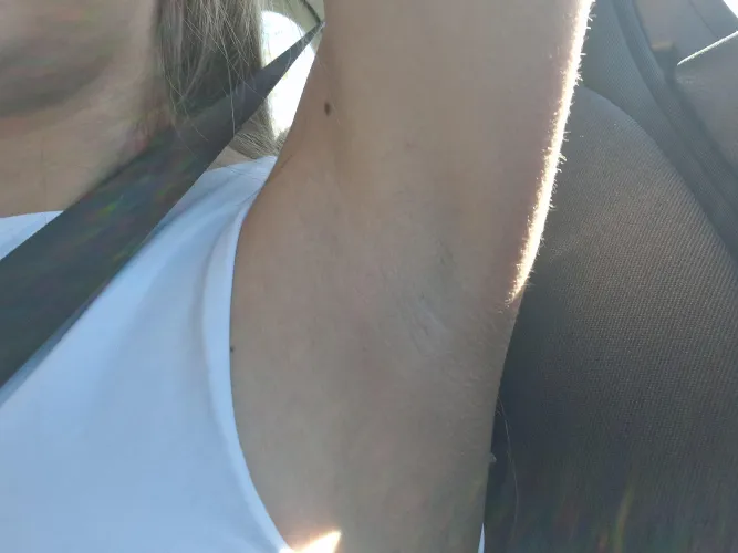 Thumbnail Embracing Insecurities: Armpit Confessions | luckyluuna