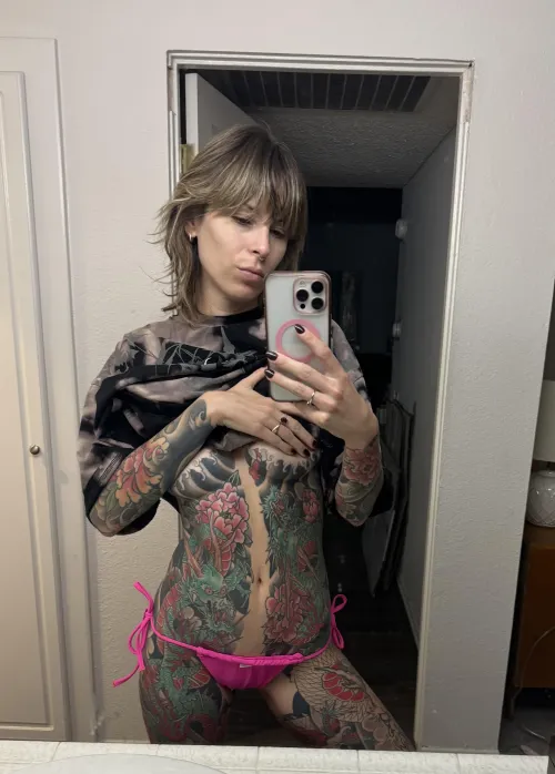 Thumbnail Hot Tattooed Chick: Breaking Stereotypes in Attraction