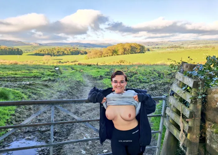Thumbnail Ok_Sample9234 Contemplates the View | FlashingGirls UK