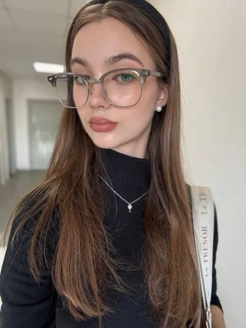 Thumbnail Yana Kozlova by Accomplished_Fix3613: A Pretty Girls Profile