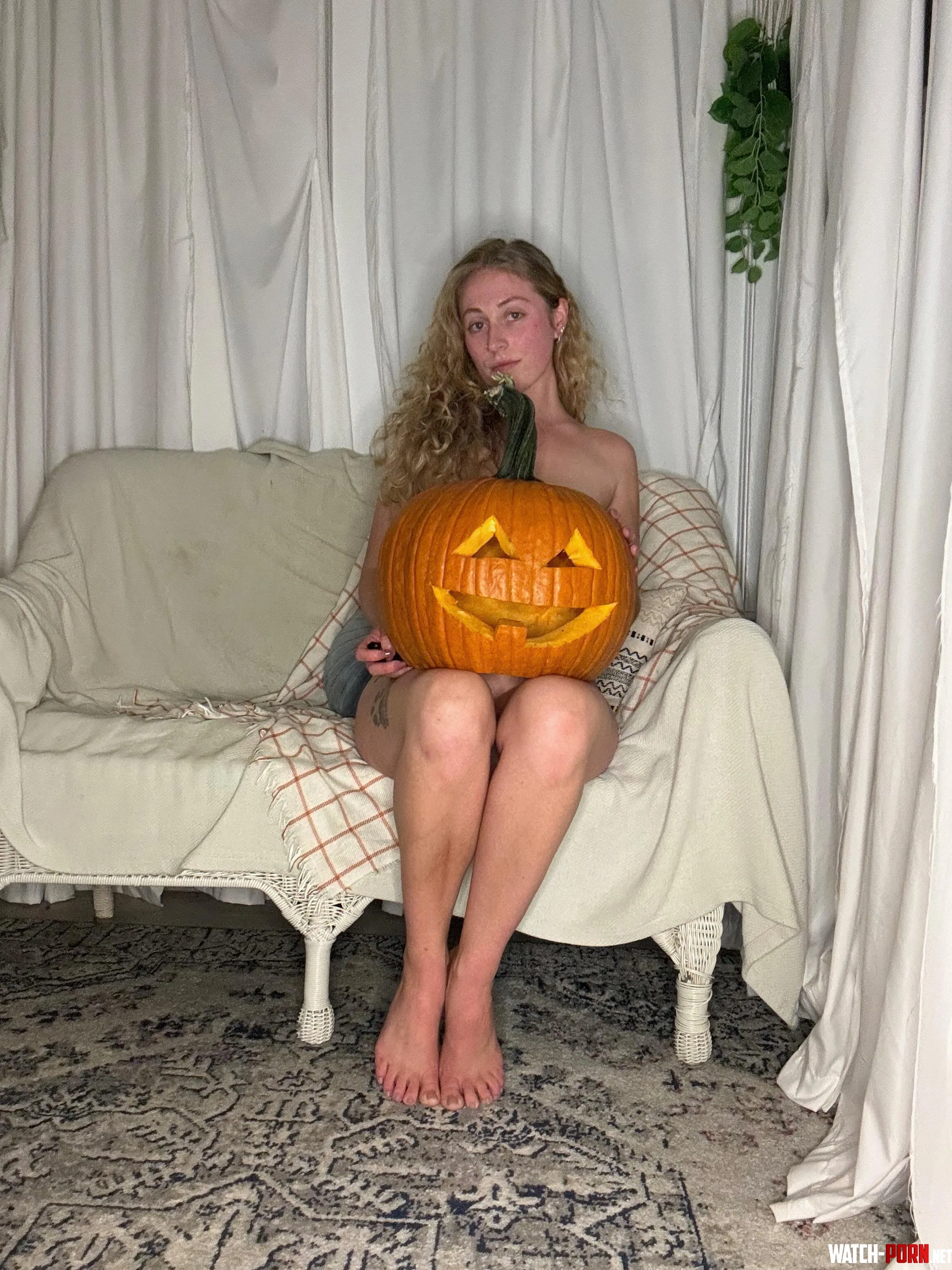 Cum see whats behind the pumpkin  by Worldly-Ground8280