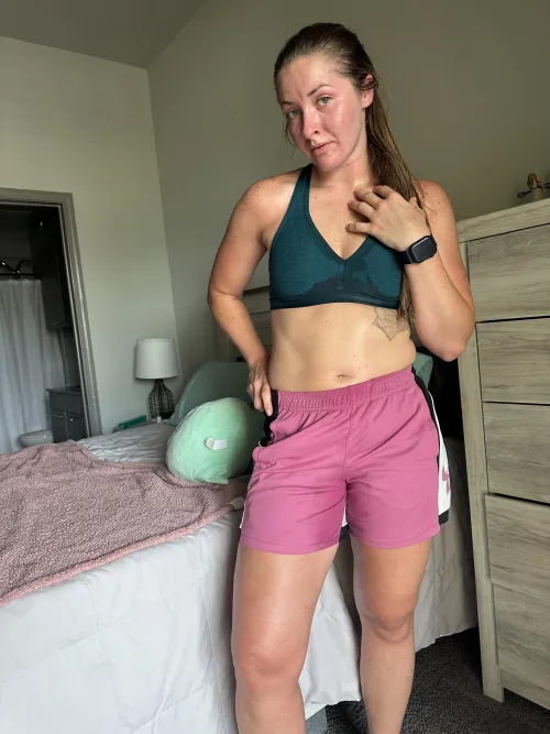 Thumbnail The Aftermath of a Quick 3-Mile Run with cumwcourt in SweatyGirls