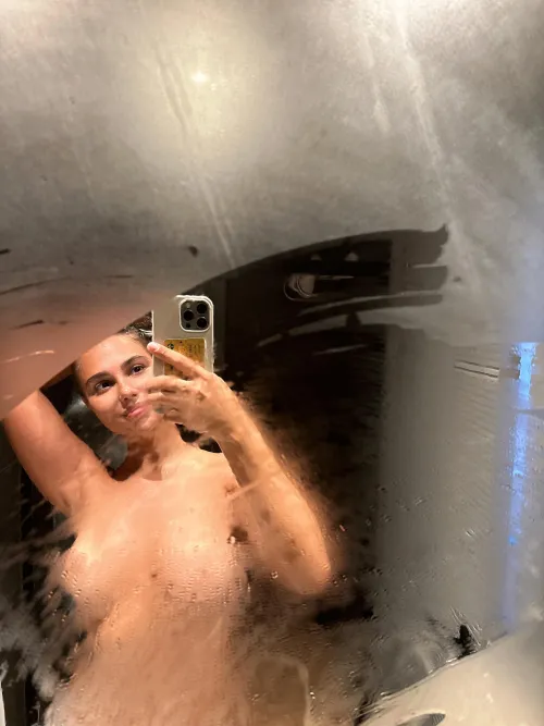 Thumbnail onlyleilalewiss's Naked Body MirrorSelfies