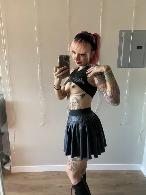 Thumbnail Tiny Yet Bold: Tattooed and Ready to Bare All | Brunch4Days
