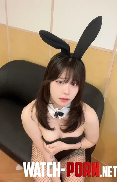 I feel cute wearing these ears  by Hanachanxo