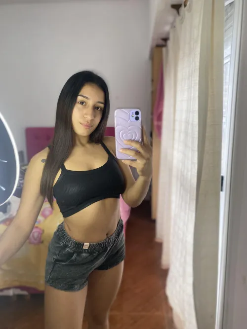 Thumbnail Versatile Coverage: Fantastic_Opening809's Essential Top Collection