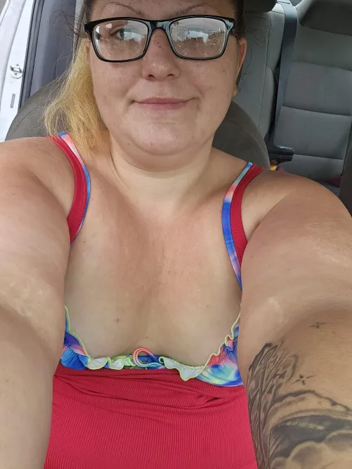 Thumbnail Reina_Lokita_21: Channeling BBW Vibes for an Empowering Message