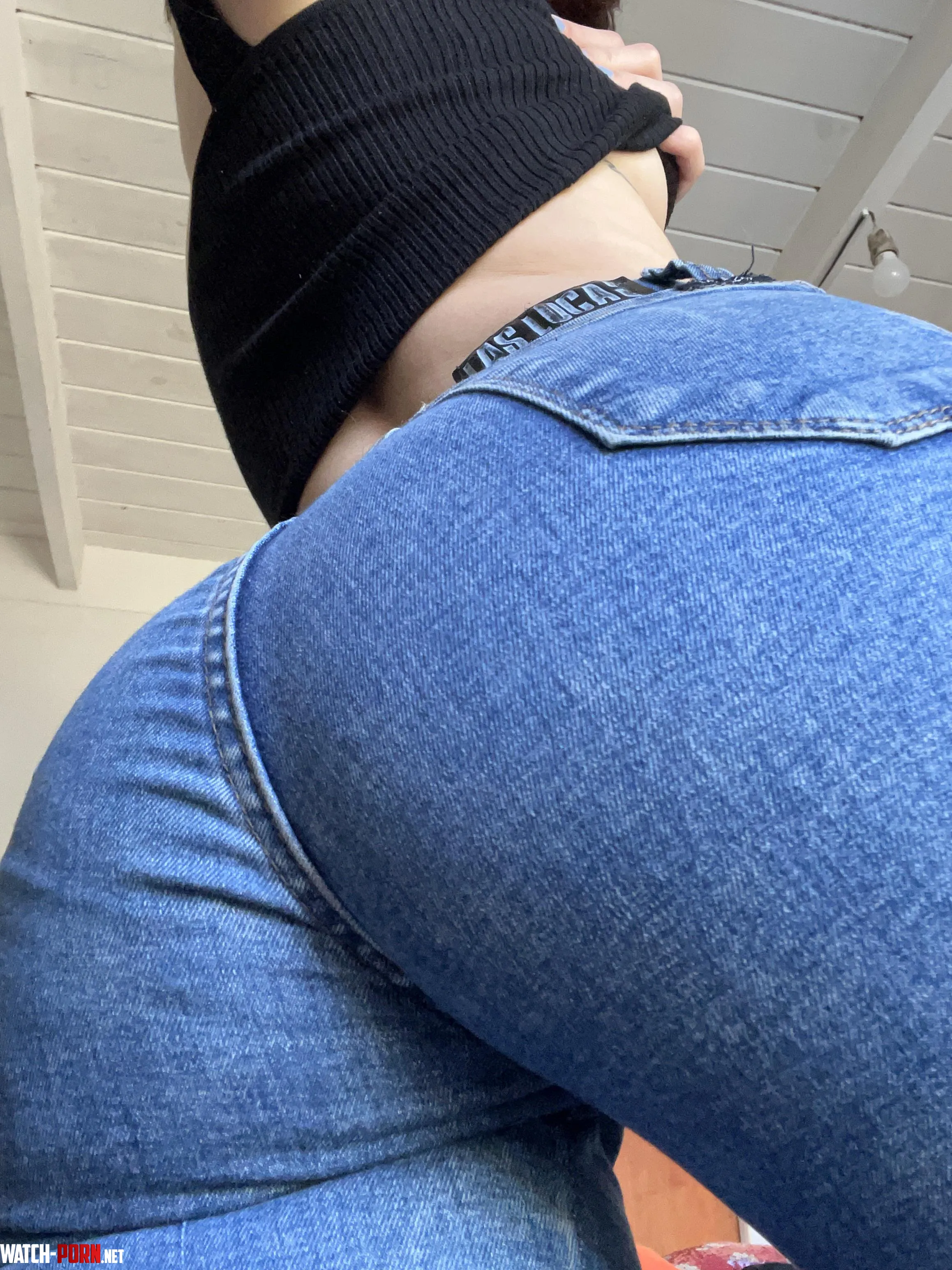 tight asses look sexier by lunitafr