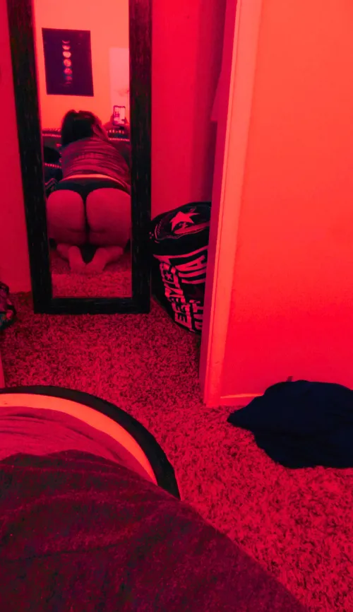 Thumbnail Red Overlay Obsession Unveiled: Secrets of Spicy_Baby13 BBW
