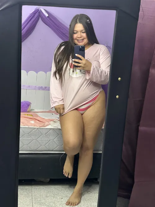 Thumbnail Bedtime Elegance: Styling for Comfort and Beauty with gigglybaby_