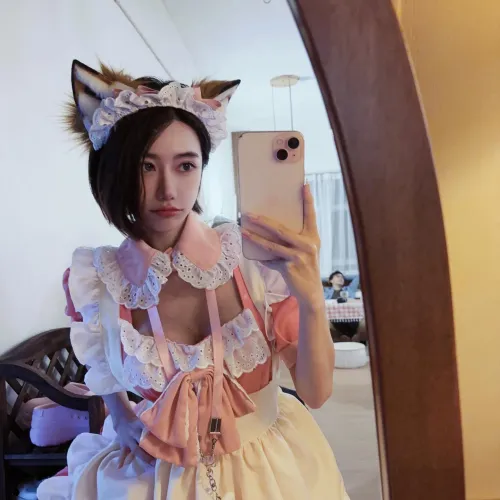 Thumbnail SerenaPearl's Cateared Maid MirrorSelfie
