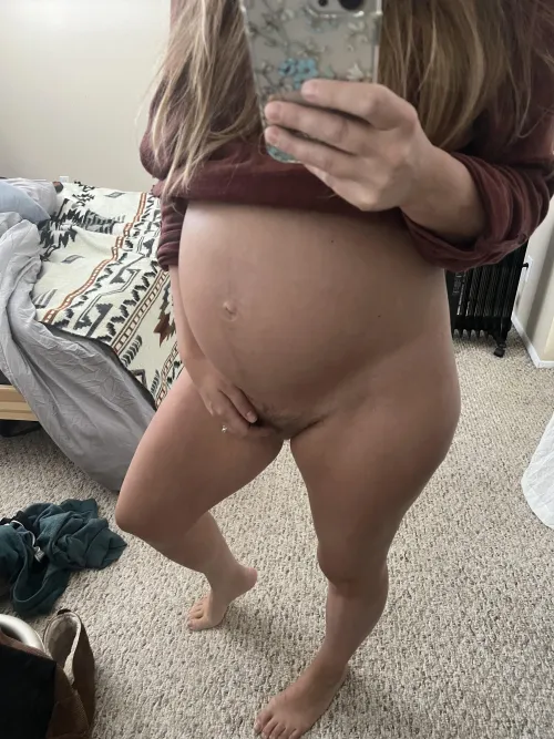 Thumbnail Stretched and Horny: The Pleasures of Pregnancy | Followpeach
