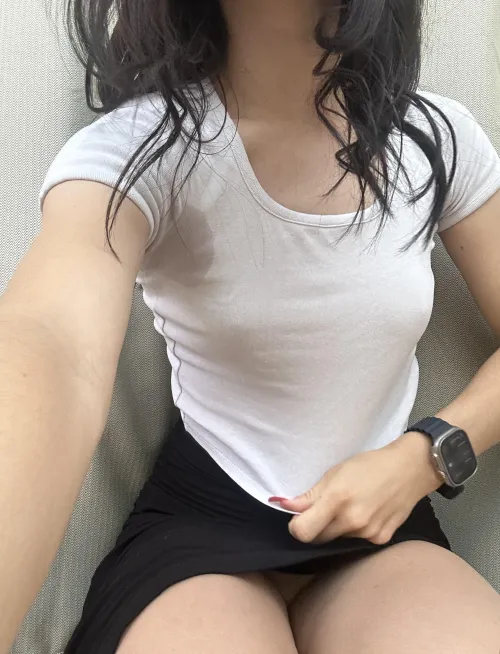 Thumbnail Dive Into the Aroma: My Sweaty Armpits with meledylove in SweatyGirls