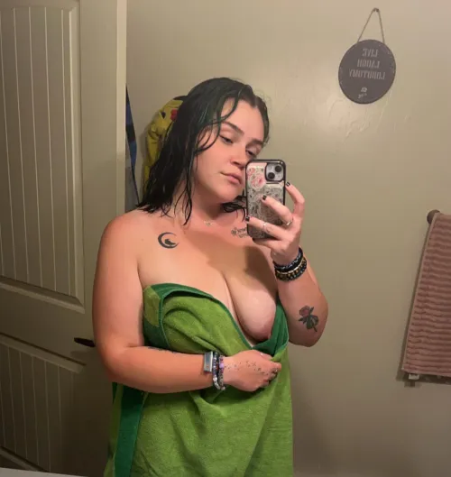 Thumbnail Direct_Juice289's Post-Shower Revelations