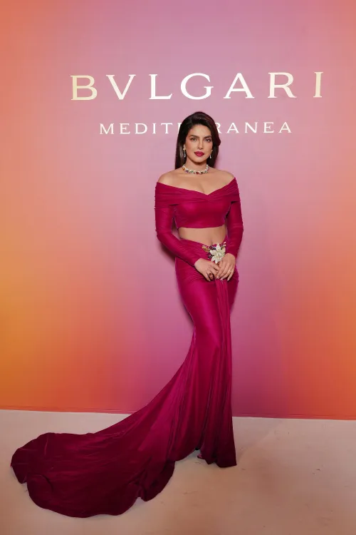Thumbnail Radiant Elegance: Priyanka Chopra's Enchanting Aura by blasterpiece
