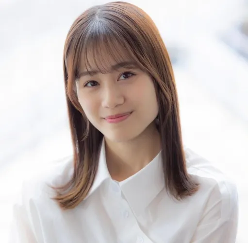 Thumbnail Mesmerizing Beauty: Miku Ito's Radiance Captured by sh0tgunben