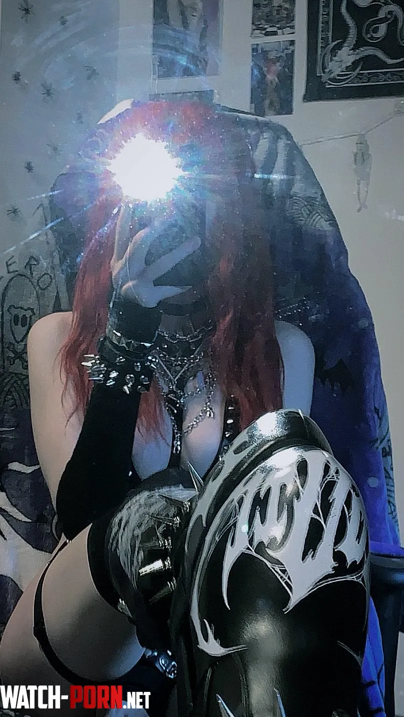 Learn fast or youll learn painfully F by LivingDeadGothh