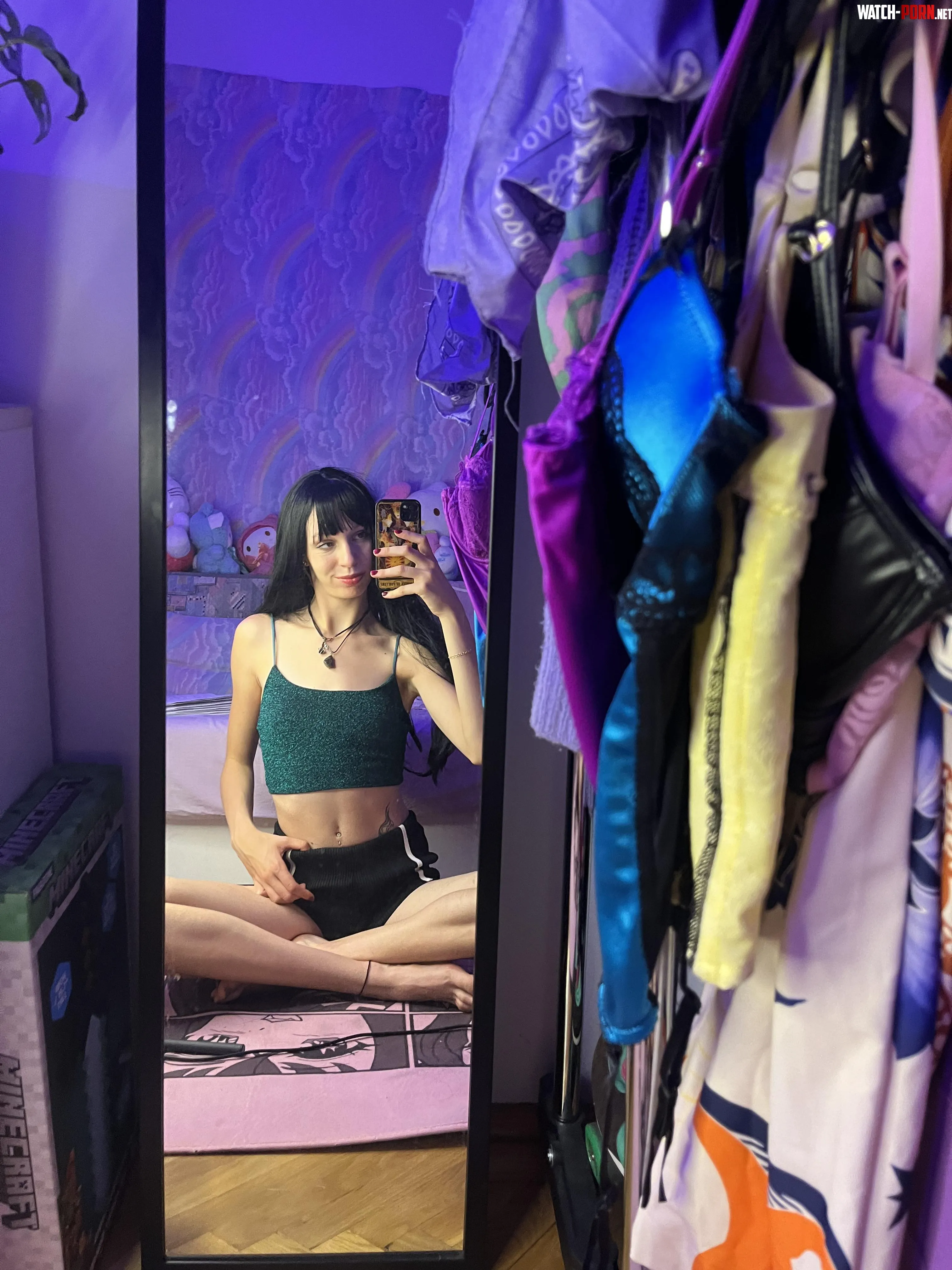 lookin like a snack come eat me by PetiteCherryy