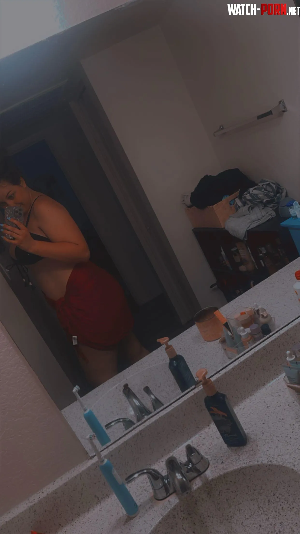 Mirror selfie by BigKactusTv