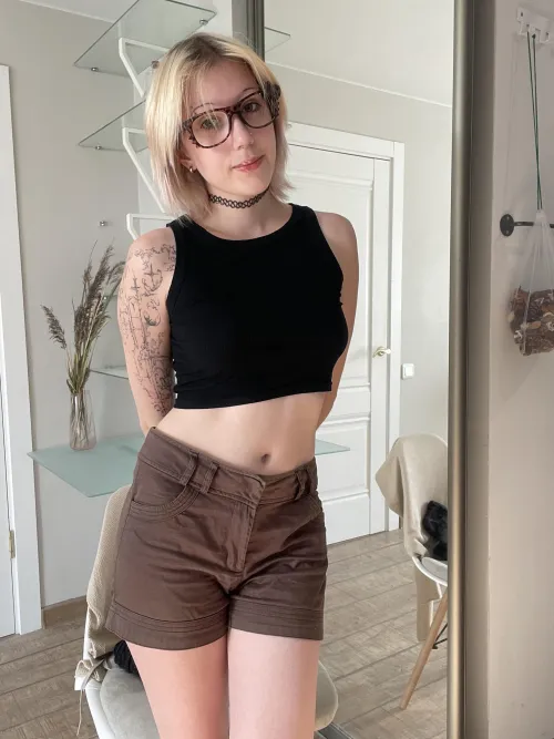 Thumbnail Beautiful Black by Alexa_rus in croptopgirls Category