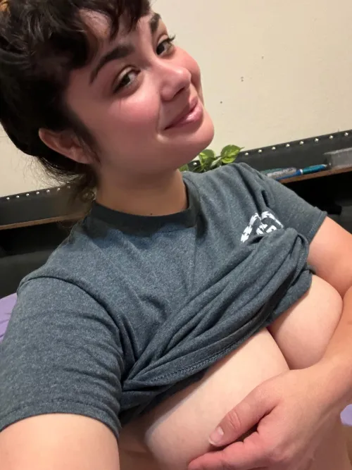 Thumbnail 411 and Chubby – Am I Your Type? by BigSlutTinyToes | BBW_Chubby