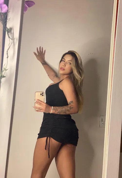 Thumbnail What Does a Tight Dress Reveal About the Girl Wearing It? by PeachyyyyLuna