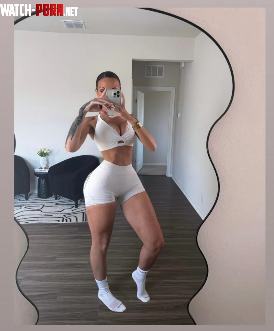 Building my body  by HotWetHailey
