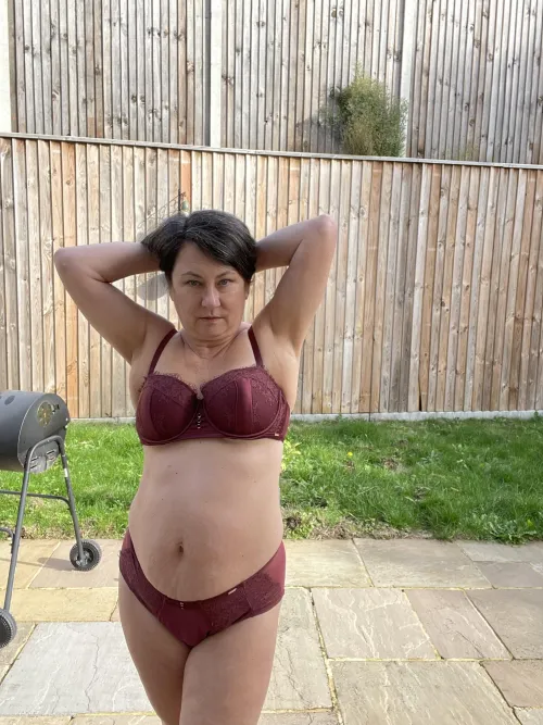 Thumbnail nicefish247 Celebrates Grandmas and Body Confidence
