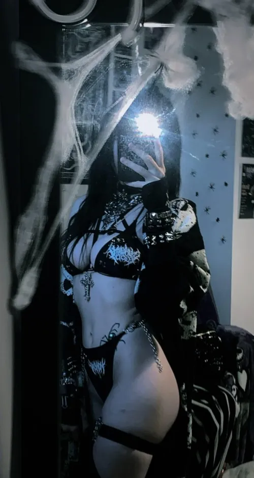 Thumbnail Elegant and Edgy: LadiesInLeather Afterdate Outfit Ideas by LivingDeadGothh