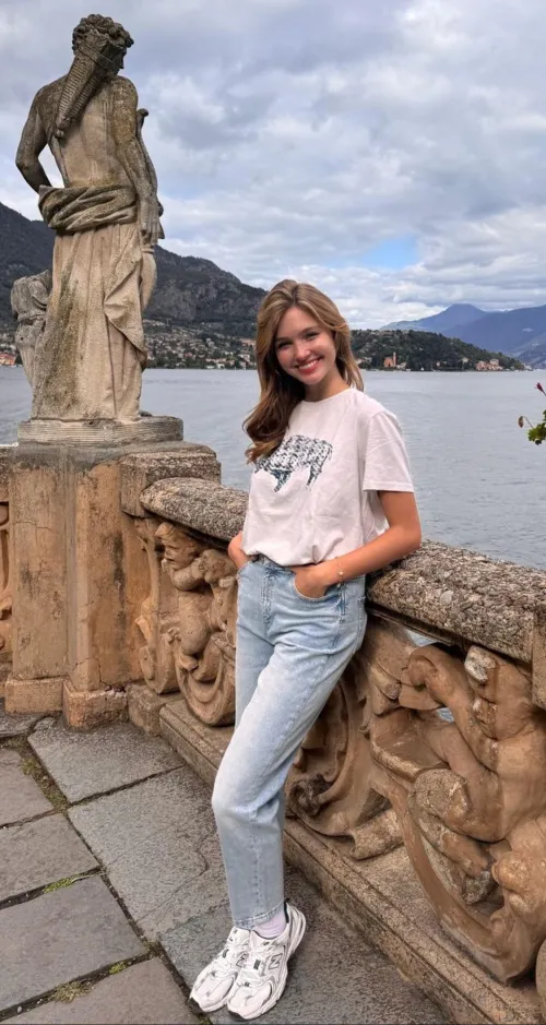 Thumbnail Anastasia Veretnova: Grace and Elegance in PrettyGirls