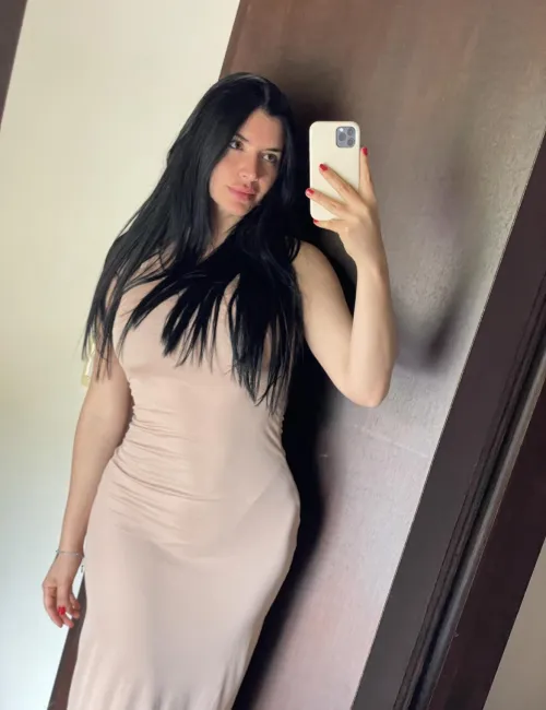 Thumbnail Feeling Classy: rythecutiepiee in a New Ensemble