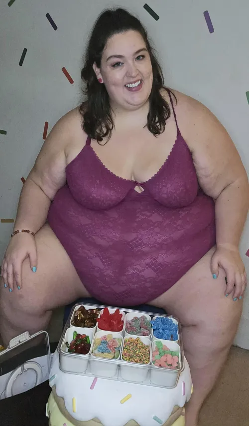 Thumbnail Midnight Temptations: Indulging with curvaliciouscupcake