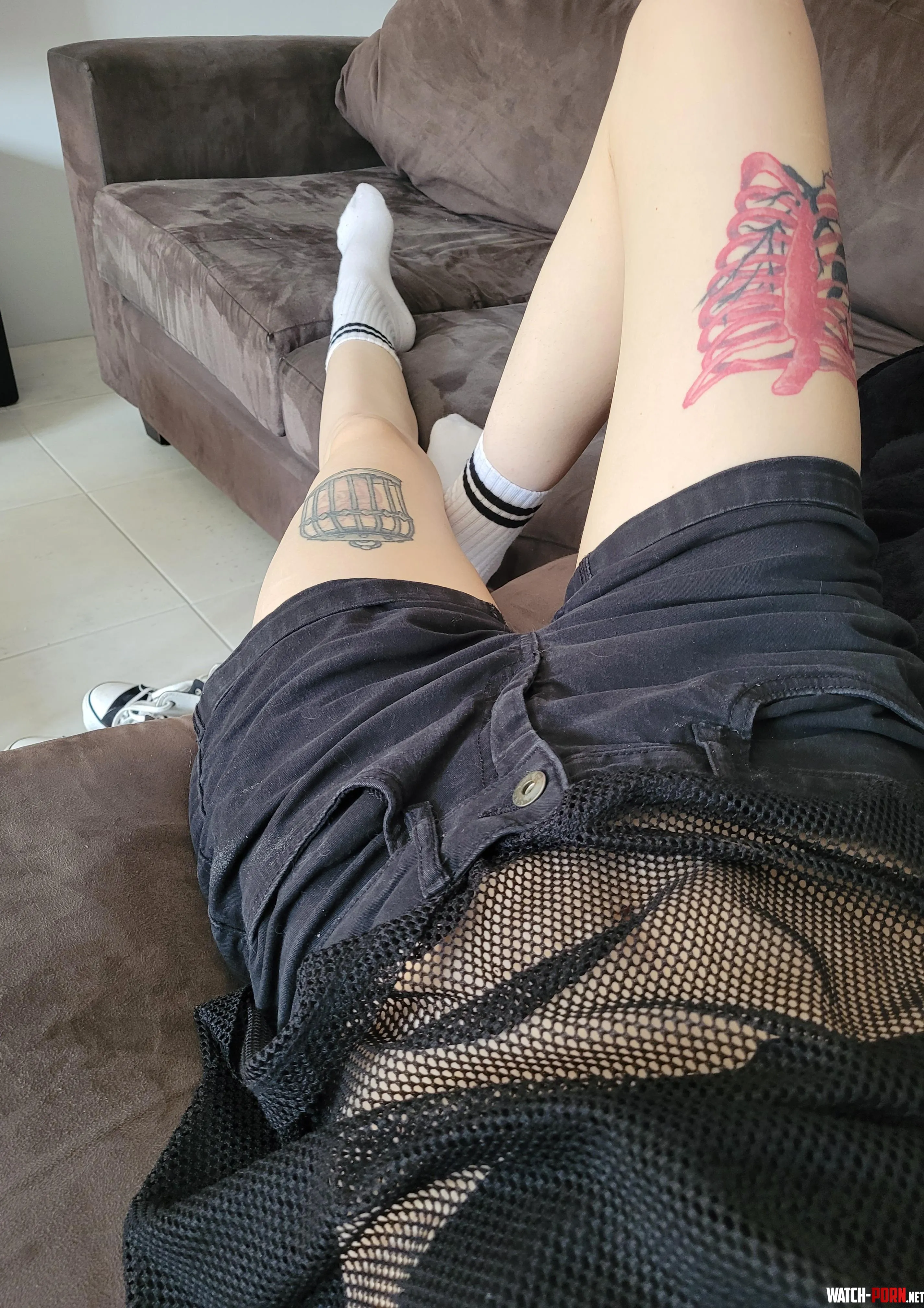 Just chillin  by RIPebbles
