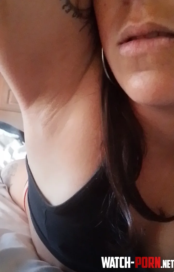 I advise you to come closer if you want to smell good  by Your_littledoll