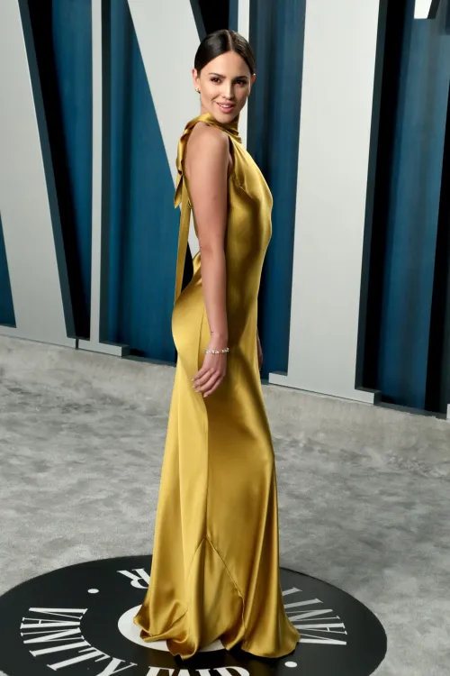 Thumbnail Eiza Gonzalez: A Vision of Elegance by blasterpiece | gentlemanboners