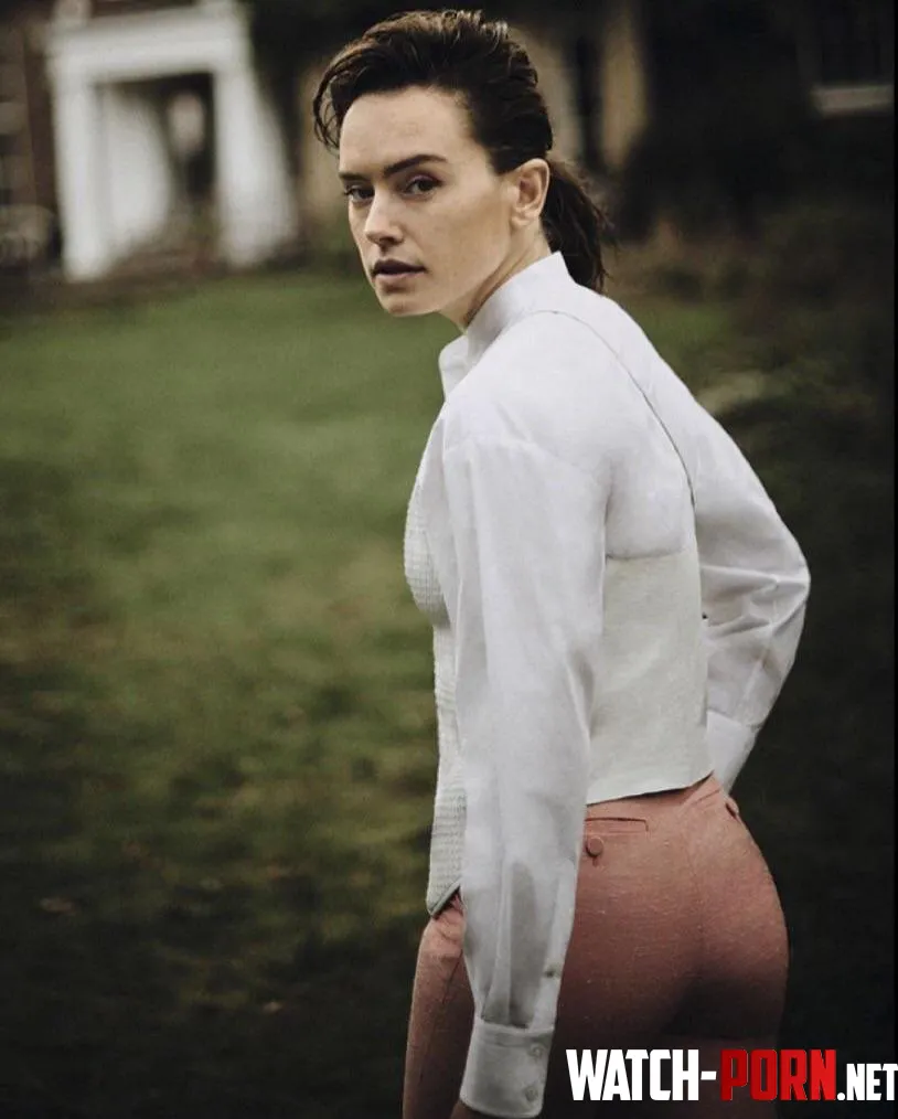 Daisy Ridley  by King-David30