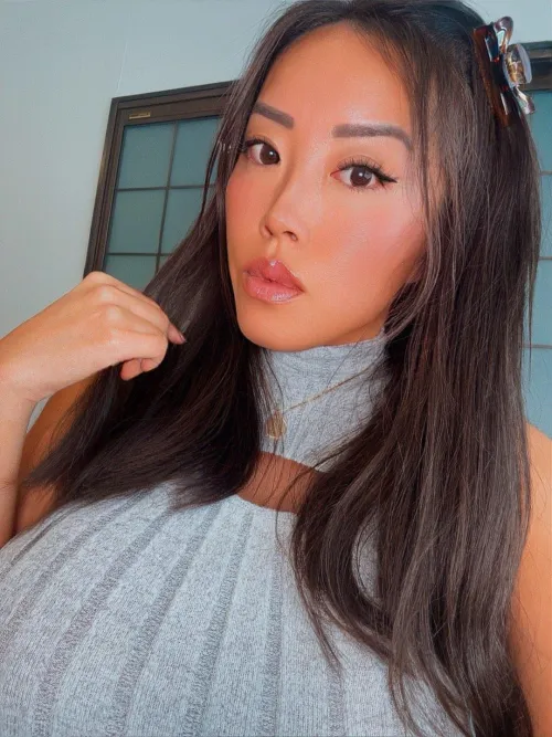 Thumbnail Offering Assistance | realasians by HoneyBeeHollyyy