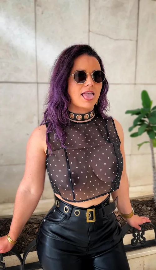 Thumbnail Fashion & Cravings: FreelyKaty's Hunger Out on a Walk | WhyEvenWearAnything