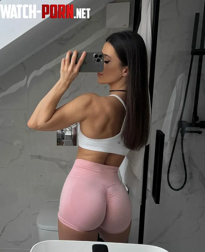 peachy perfect view by linasphysiquexxx