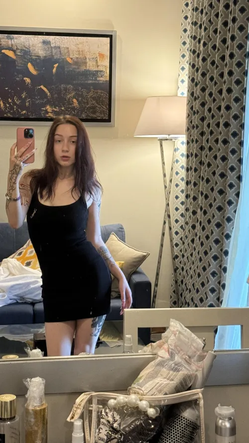 Thumbnail Seductive in a Dress: Embracing Your Sexiness by darling_jackfruit