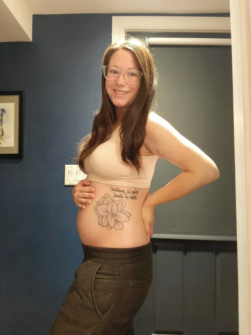 Thumbnail PreggoPorn Confessions: My Bump, Ready to Ride by thatcuntrygirl524