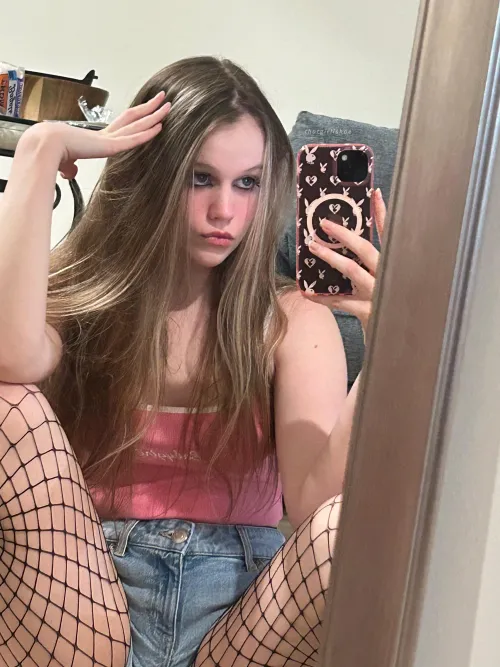 Thumbnail Dreams of Being Railed by an Eboy: emogirls | egirlshae
