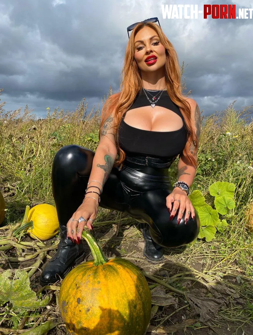 You cant beat Leather leggings  by Black_CatBeth