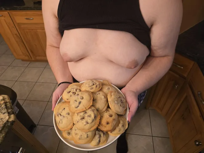 Thumbnail Unconventional Baking: With Titties Out | Sticky_Joe2