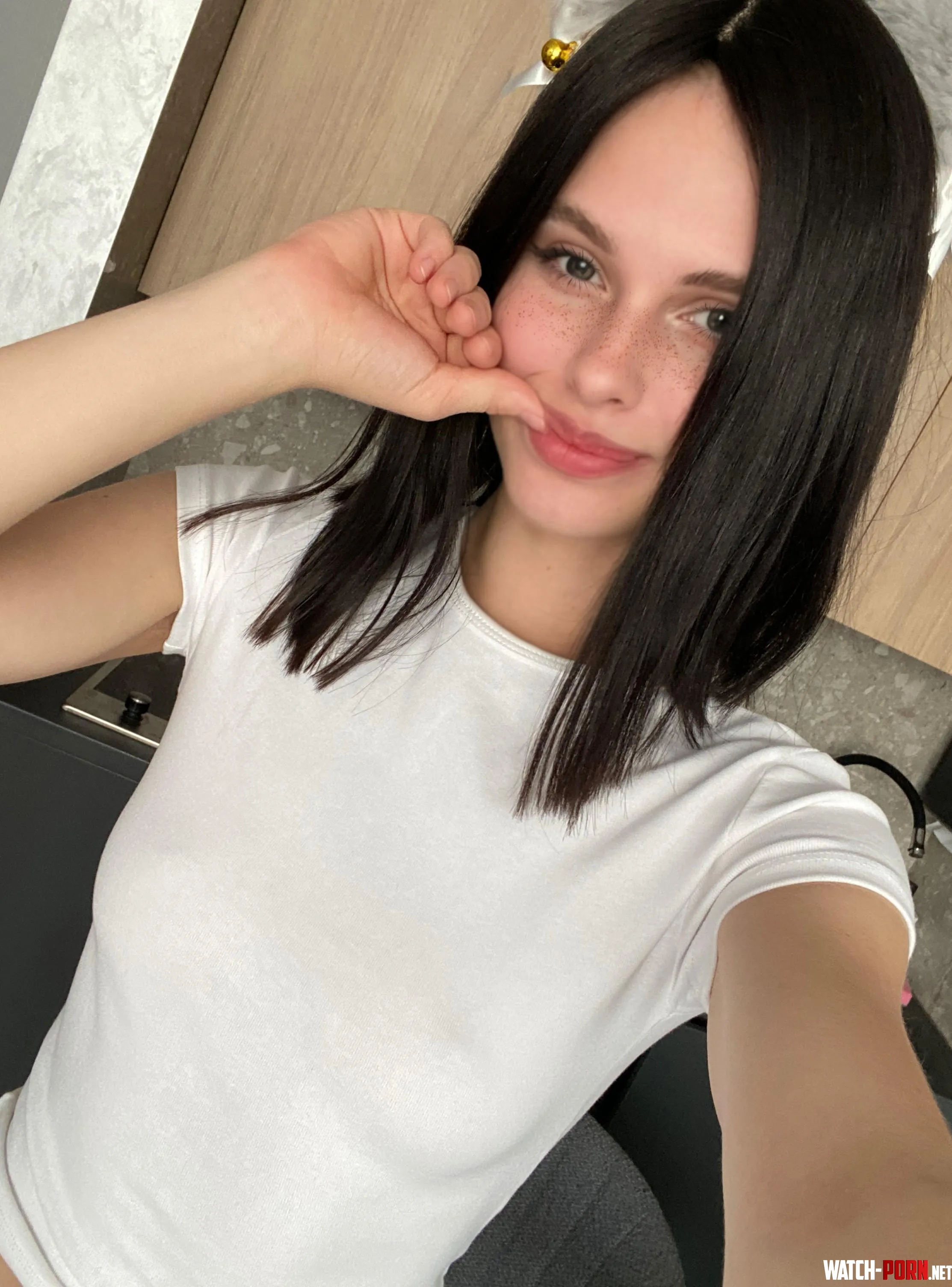 Brunettes are so hot they dont wear a bra by shibkashi
